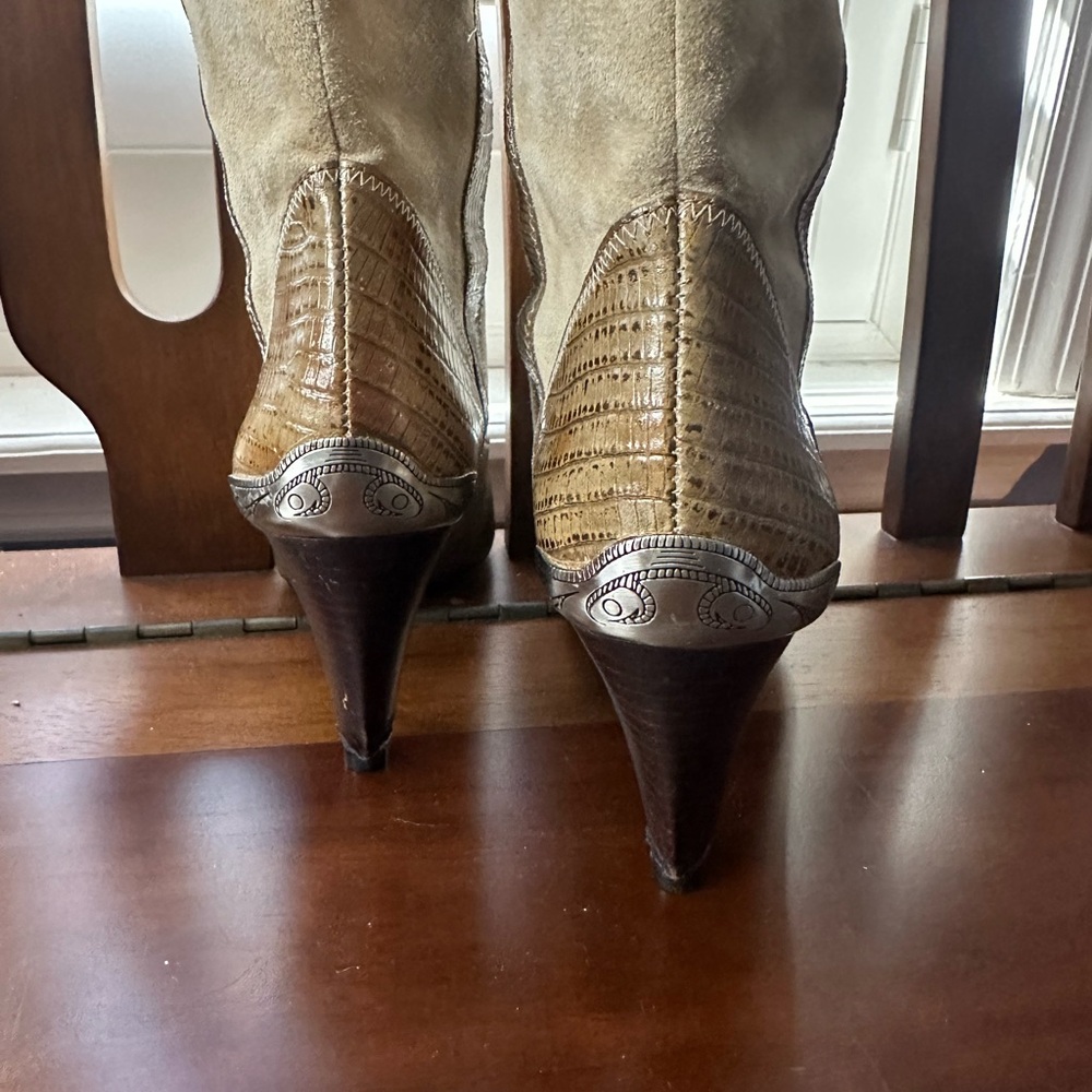 J. Vincent Suede & Leather 
 Heeled Boots for Women - Picture 5 of 16